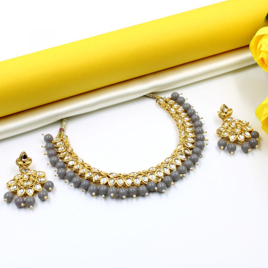 Orlenna Kundan Pearl Choker