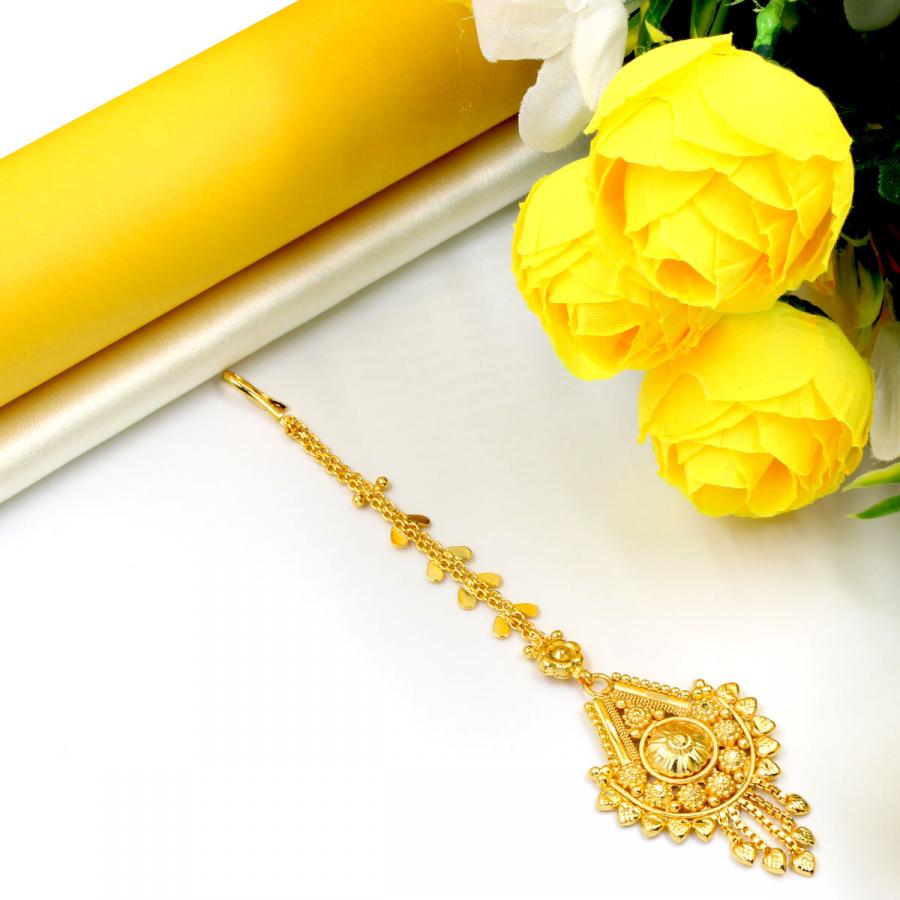 Orlenna Dazzle Gold Plated Mang Tika