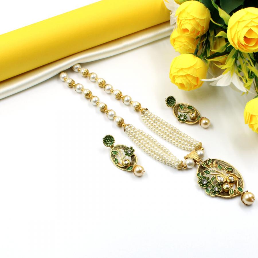 Beautifully Crafted Kundan Pearl Necklace Set Long