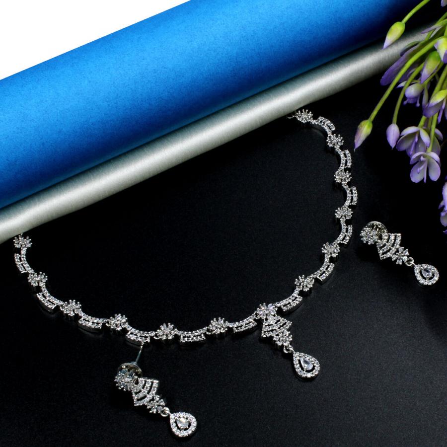 High Quality American Diamond Necklace Set Short